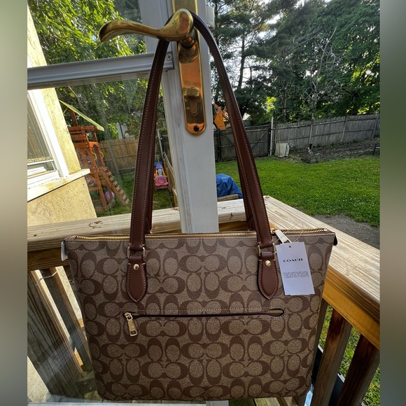 NWT Coach Gallery Tote Horse and Carriage - Picture 10 of 11